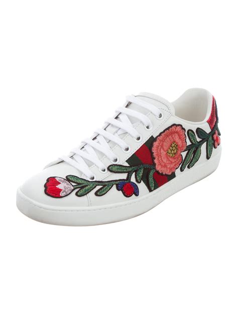 gucci shoes flora print